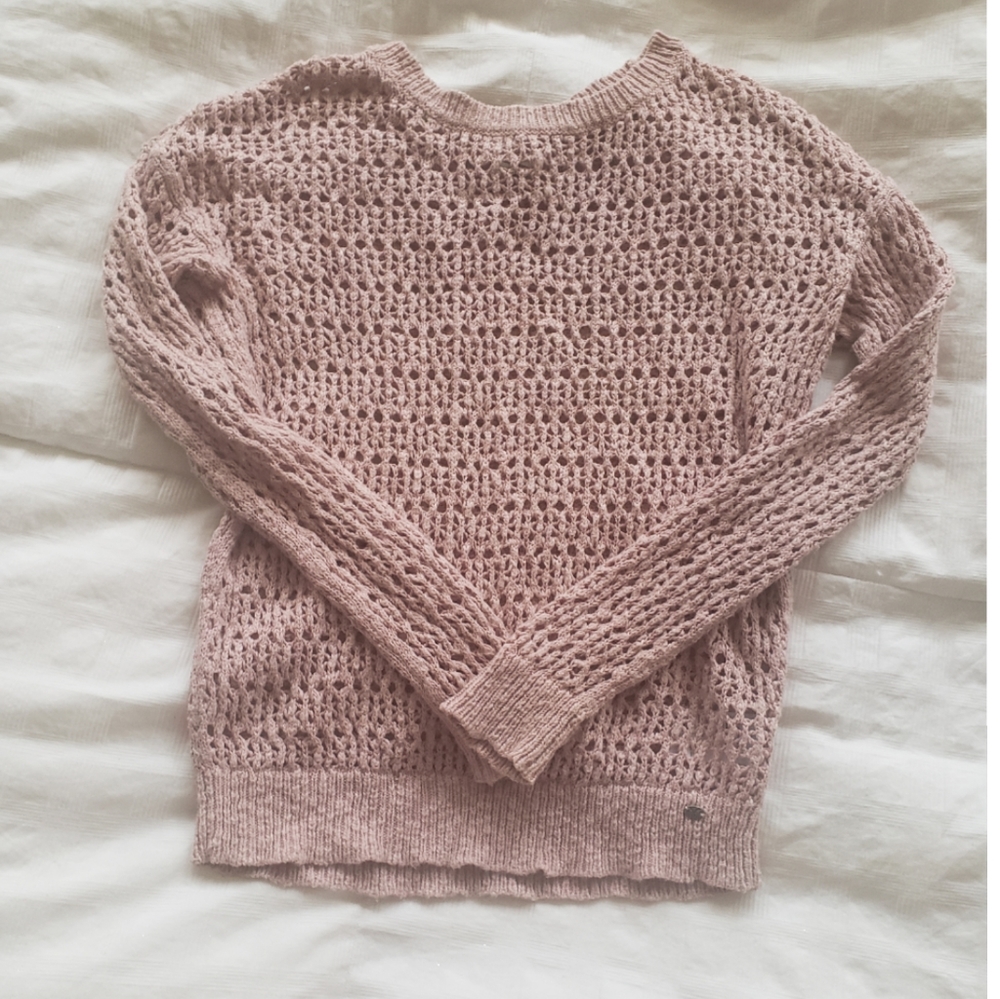 American Eagle Pale Pink Sweater